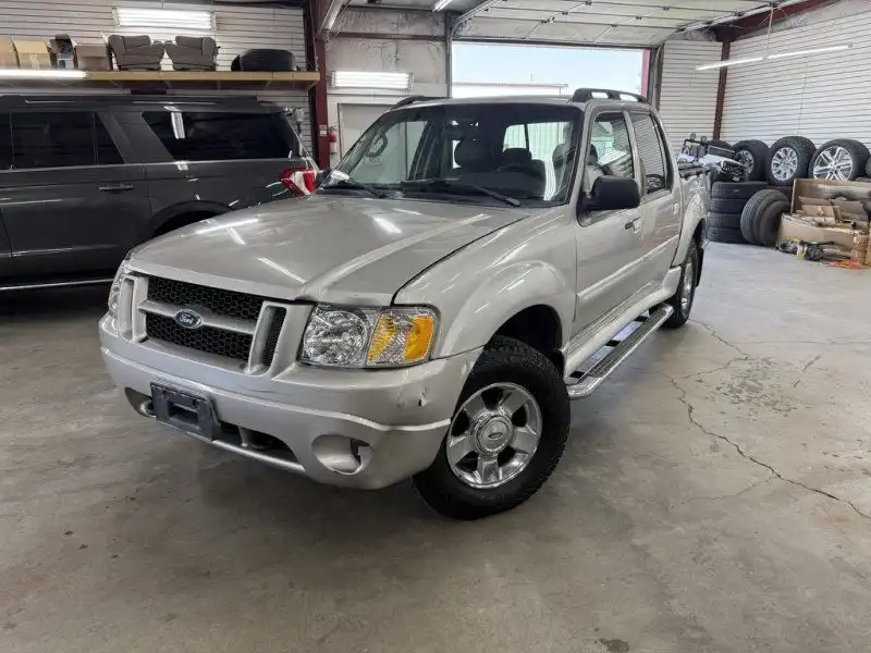 2004 Ford Explorer Adrenalin 4x4's photo