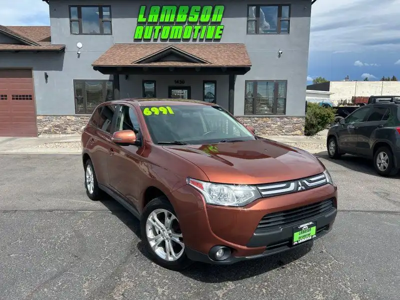 2014 Mitsubishi Outlander SE S-AWC's photo
