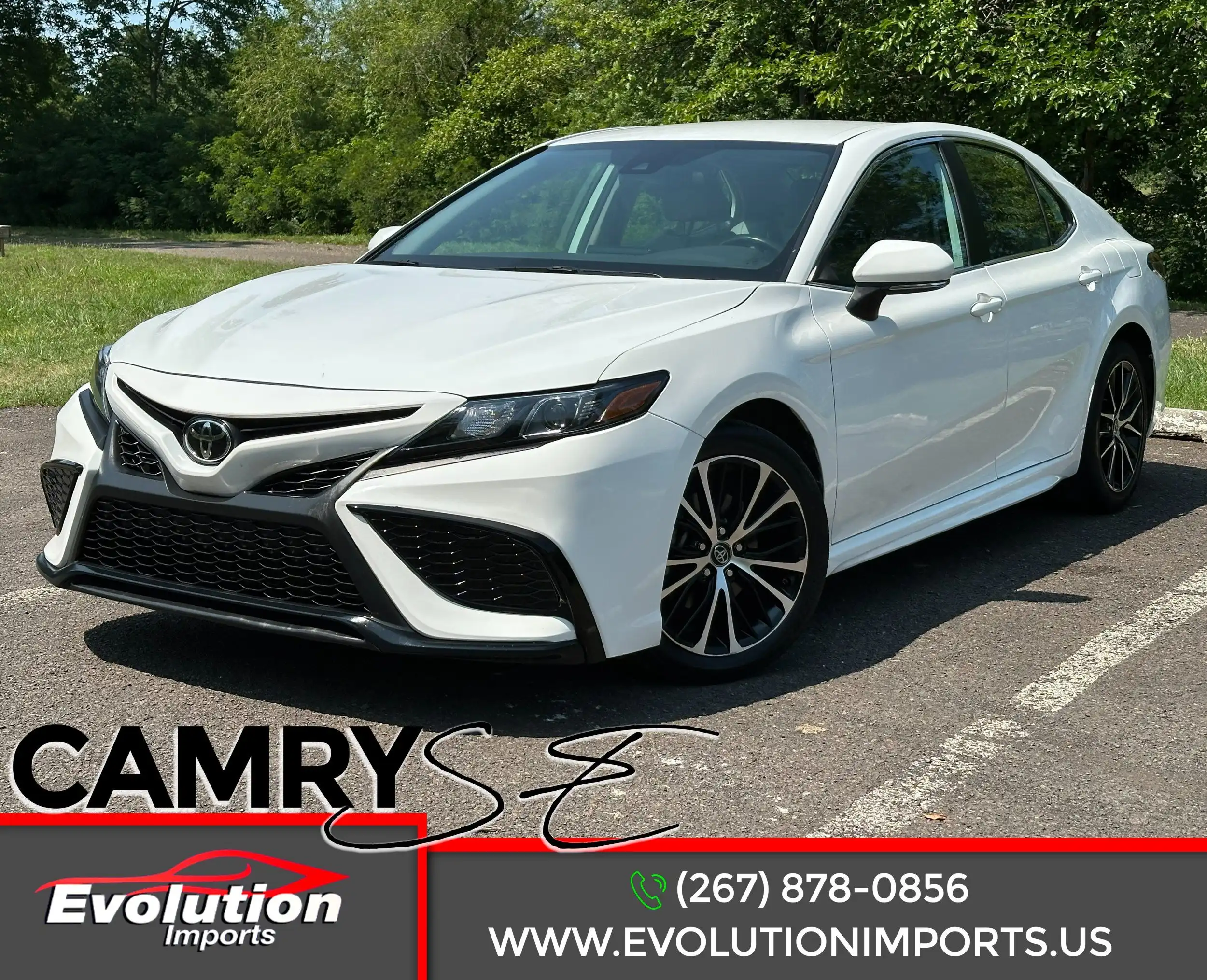 2023 Toyota Camry SE's photo