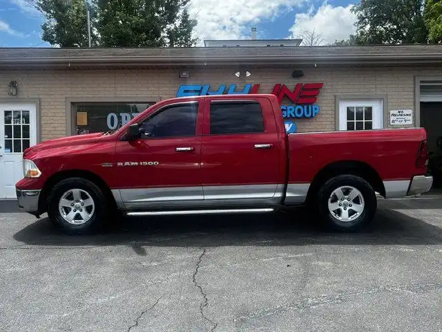 2011 RAM 1500 SLT Crew Cab's photo