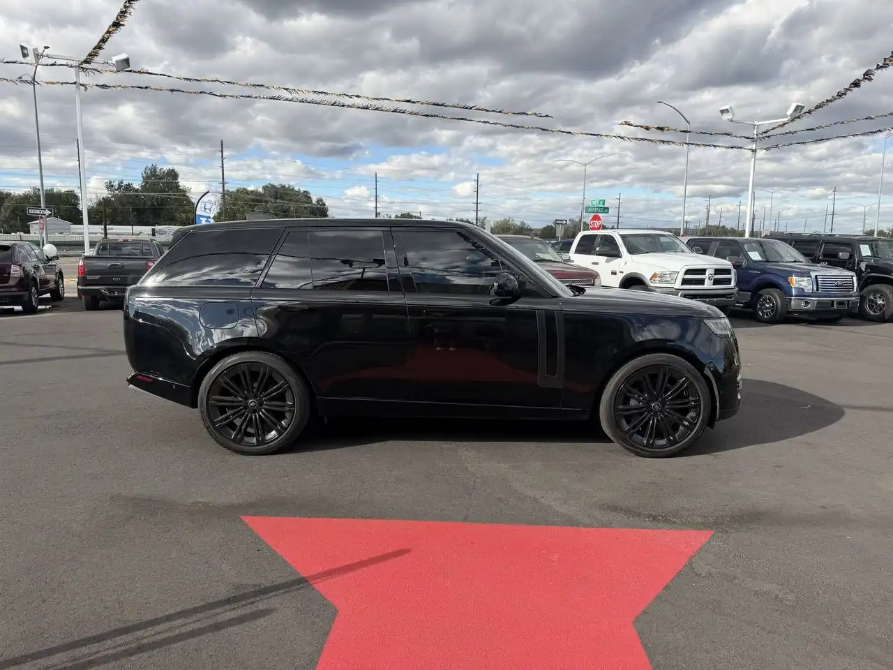 2024 Land Rover Range Rover 3.0 SE SWB's photo