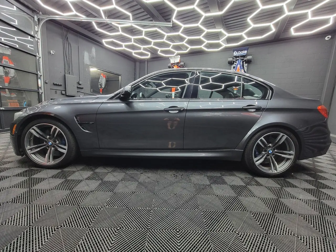 2015 BMW M3 Base photo 4