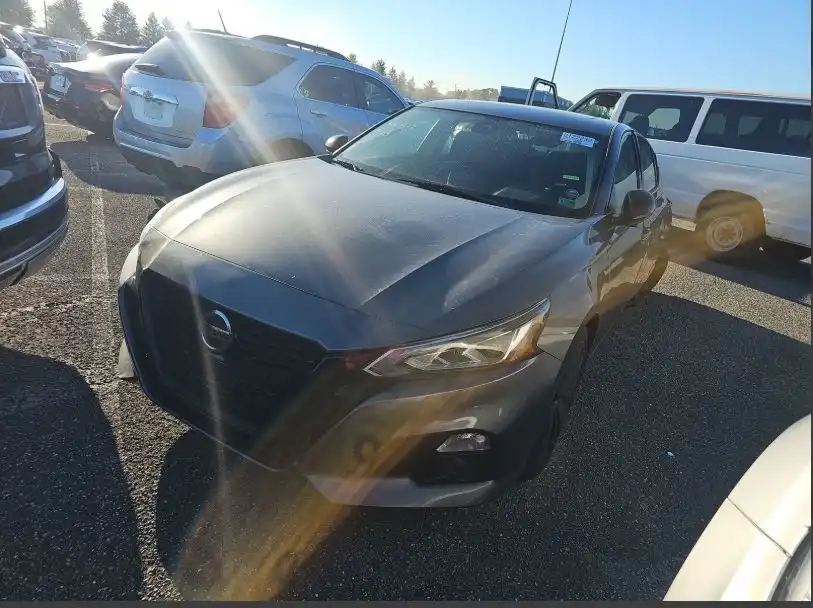 2022 Nissan Altima 2.5 SR's photo
