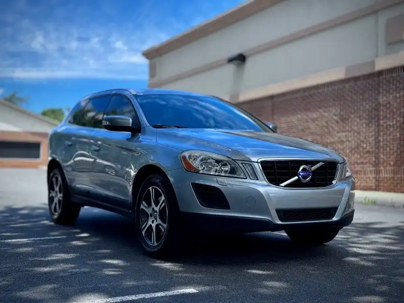 2013 Volvo XC60 T6 AWD Auto's photo
