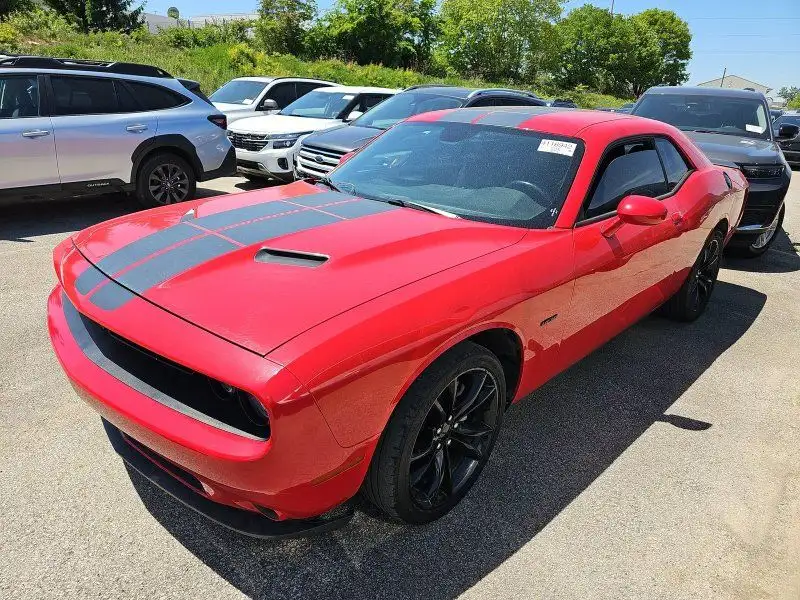 2016 Dodge Challenger R/T's photo