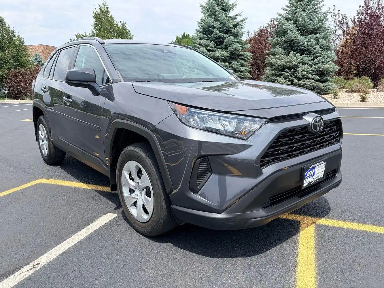 2020 Toyota RAV4 LE AWD's photo