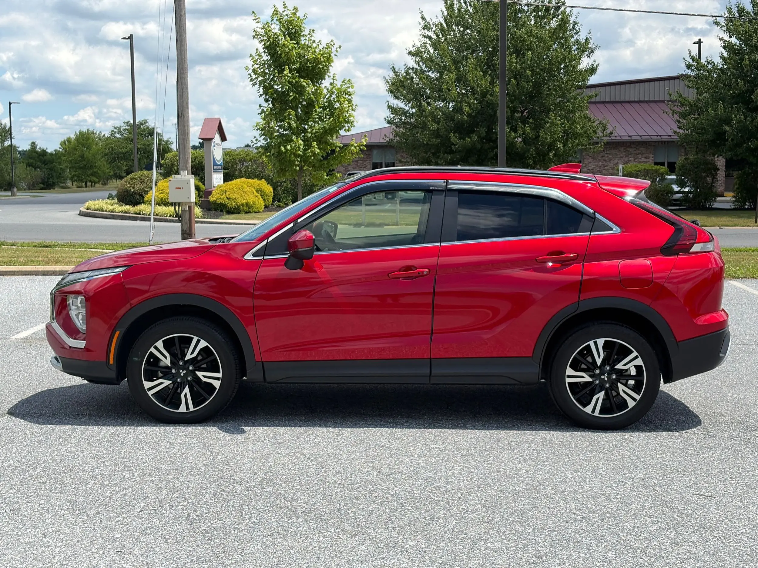 2024 Mitsubishi Eclipse Cross SE S-AWC photo 5