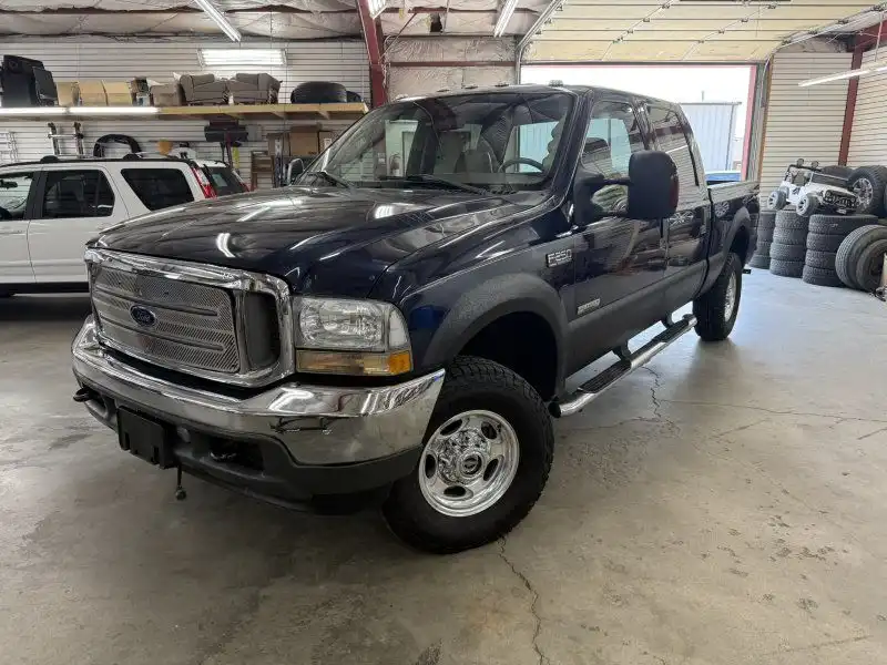2003 Ford F-250 Lariat 4x4 Crew Cab SWB's photo