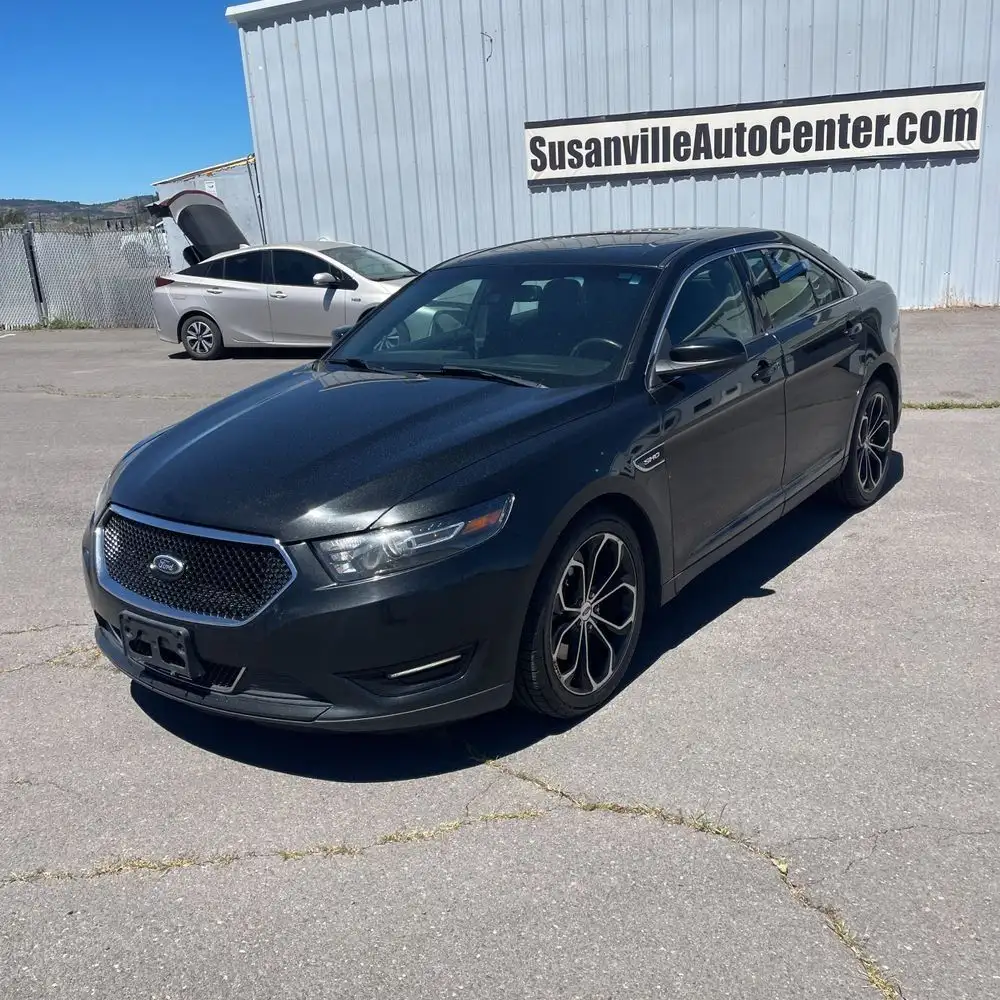 2015 Ford Taurus SHO AWD's photo