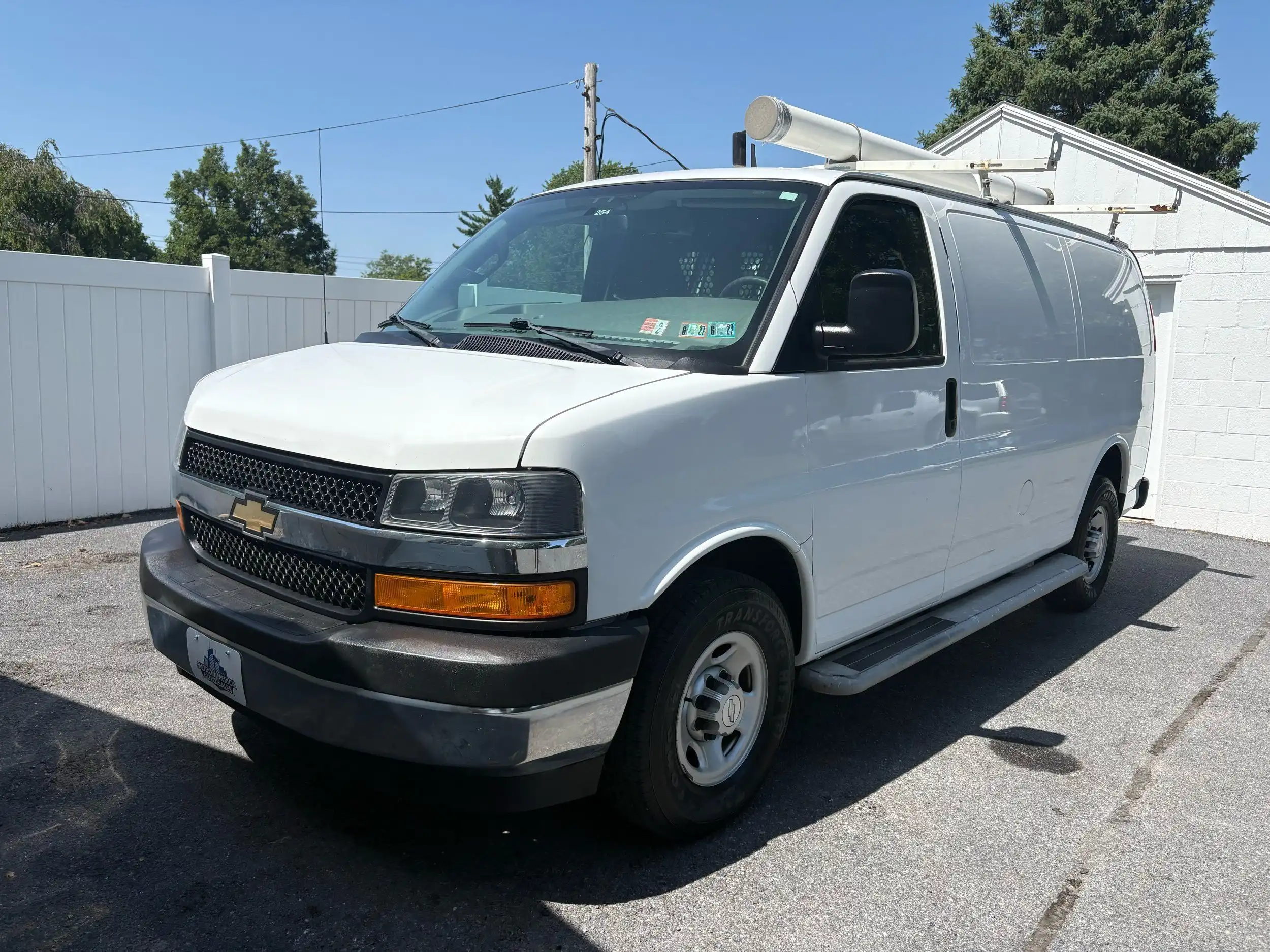 2018 Chevrolet Express 2500 Work Van HD's photo