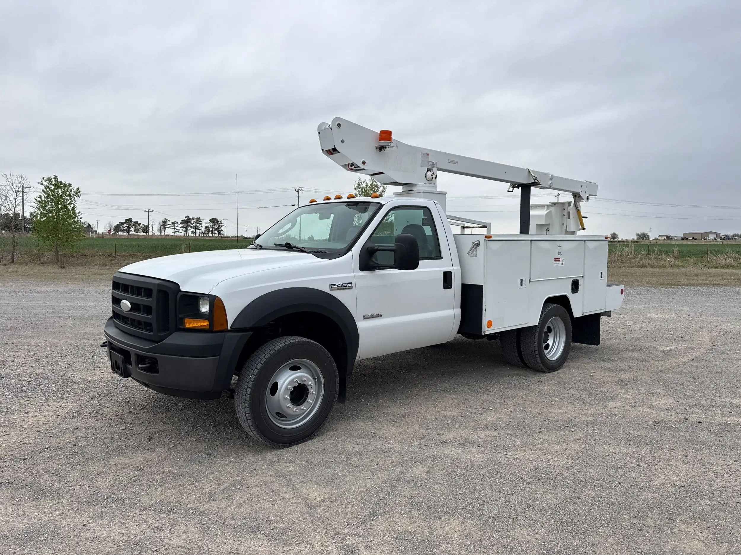 2006 Ford F-450's photo
