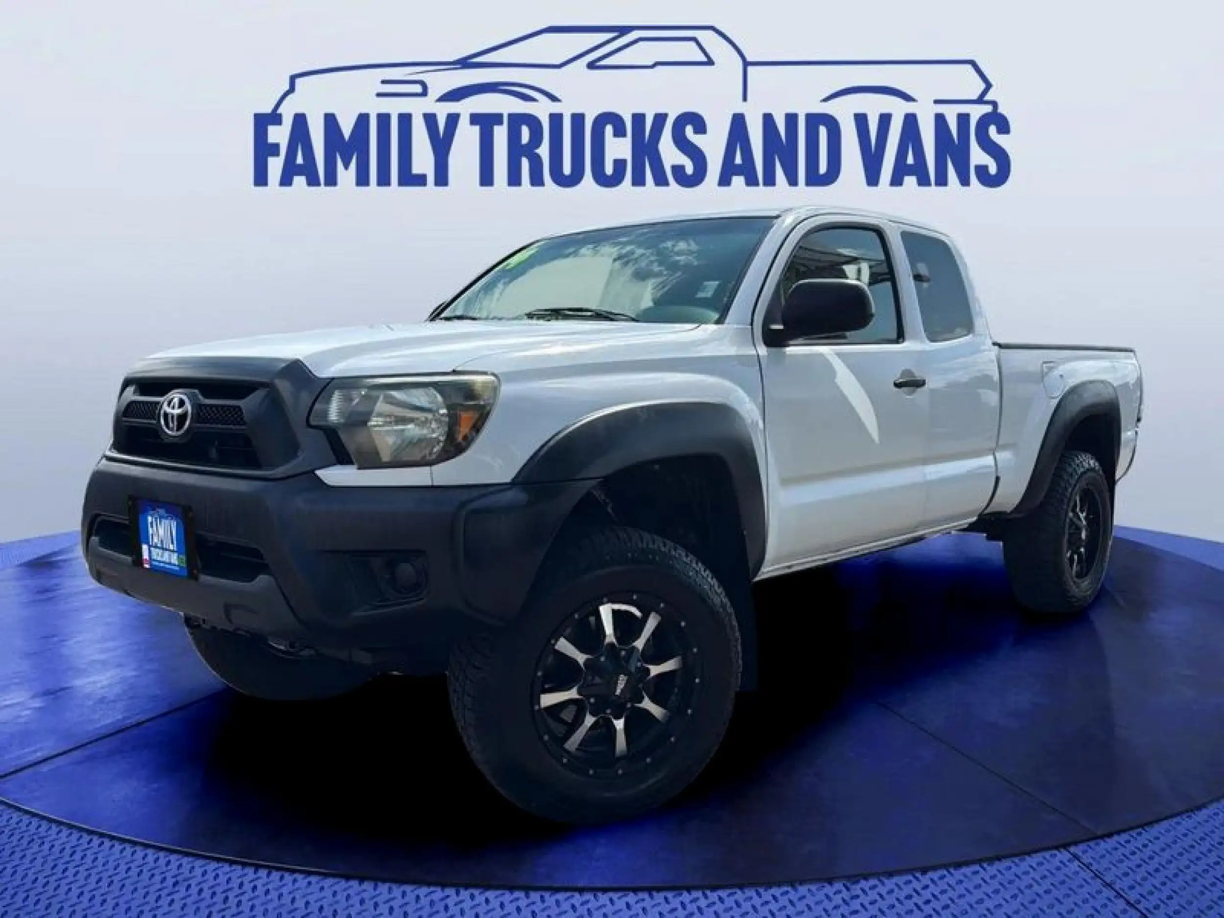 2014 Toyota Tacoma 4x4 Access Cab AT's photo