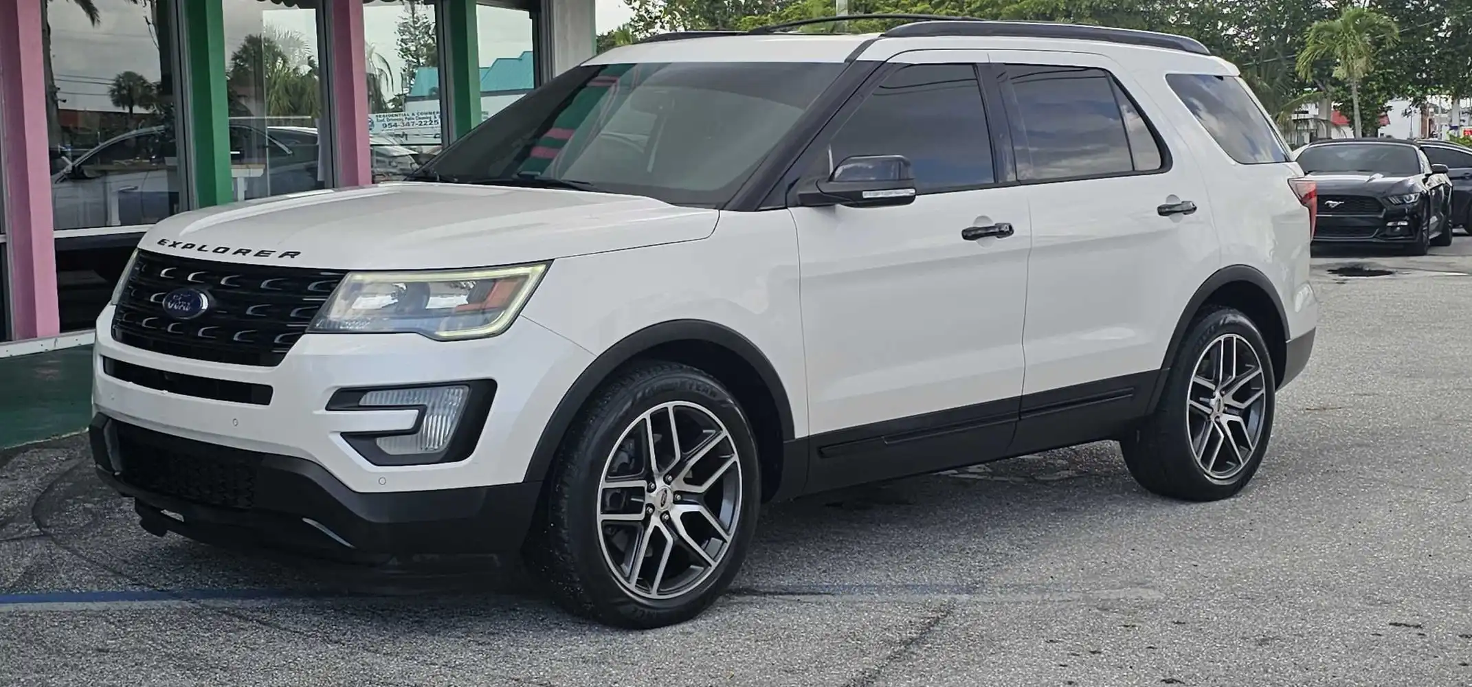 2017 Ford Explorer Sport 4WD's photo