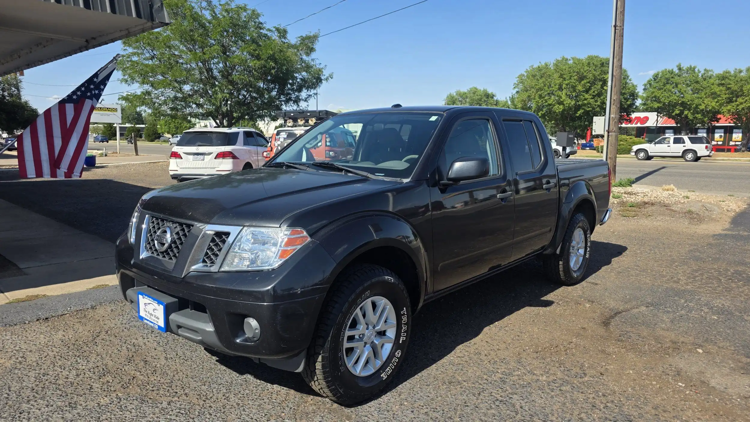 2016 Nissan Frontier 4.0 SV Crew Cab 4X4 AT SWB's photo