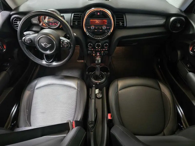 2015 MINI Cooper Base photo 4
