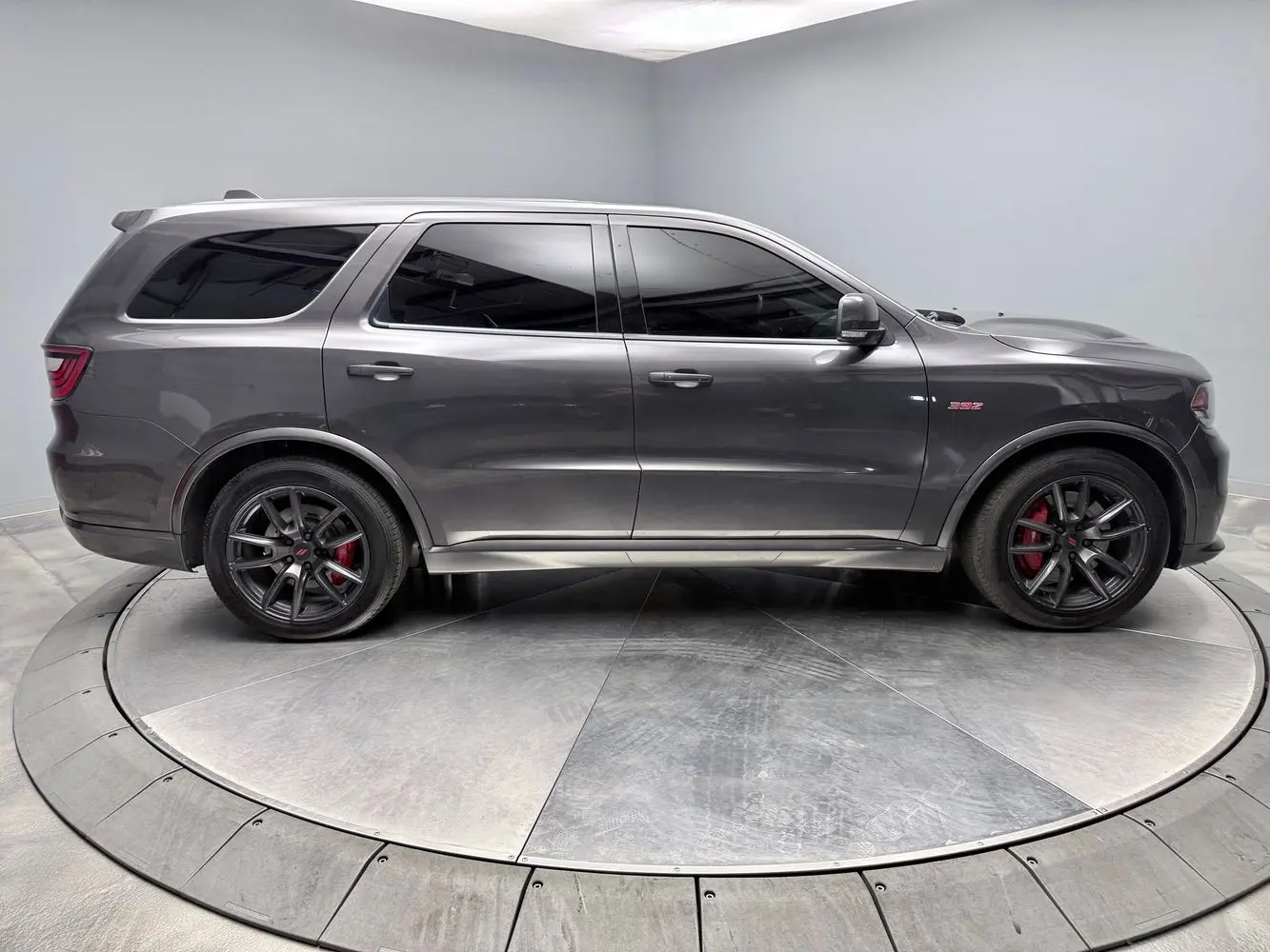 2018 Dodge Durango SRT AWD photo 4