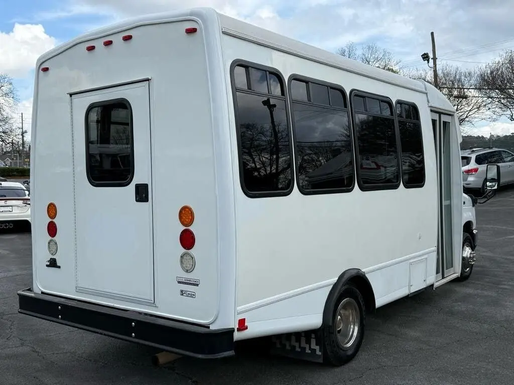 2013 Ford E-Series Commercial Vans E350 photo 5