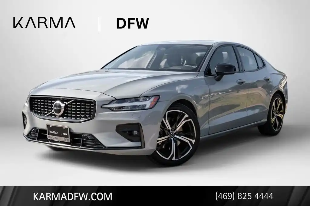 2024 Volvo S60 B5 Core Dark Theme's photo