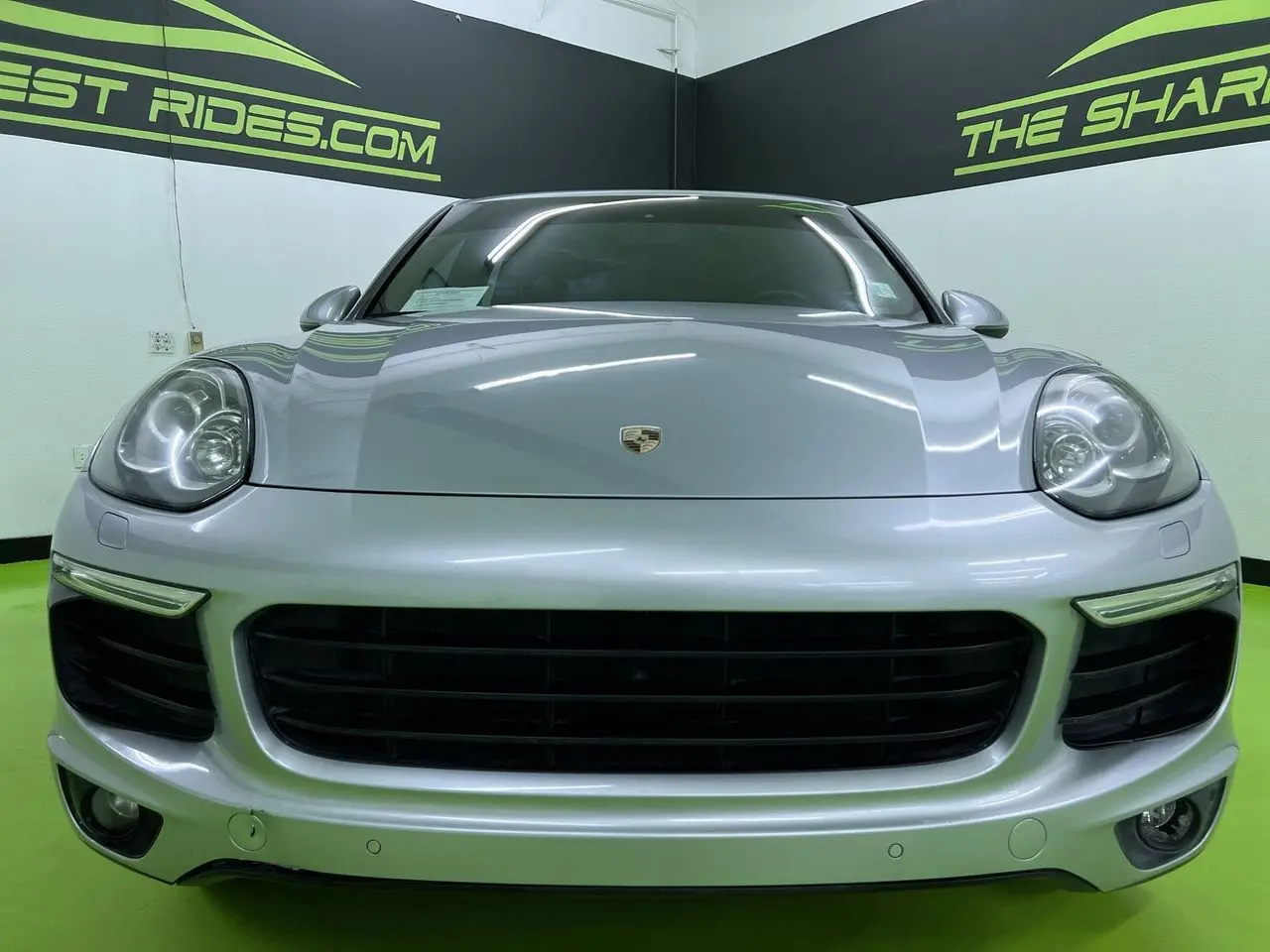 2017 Porsche Cayenne Platinum Edition photo 3