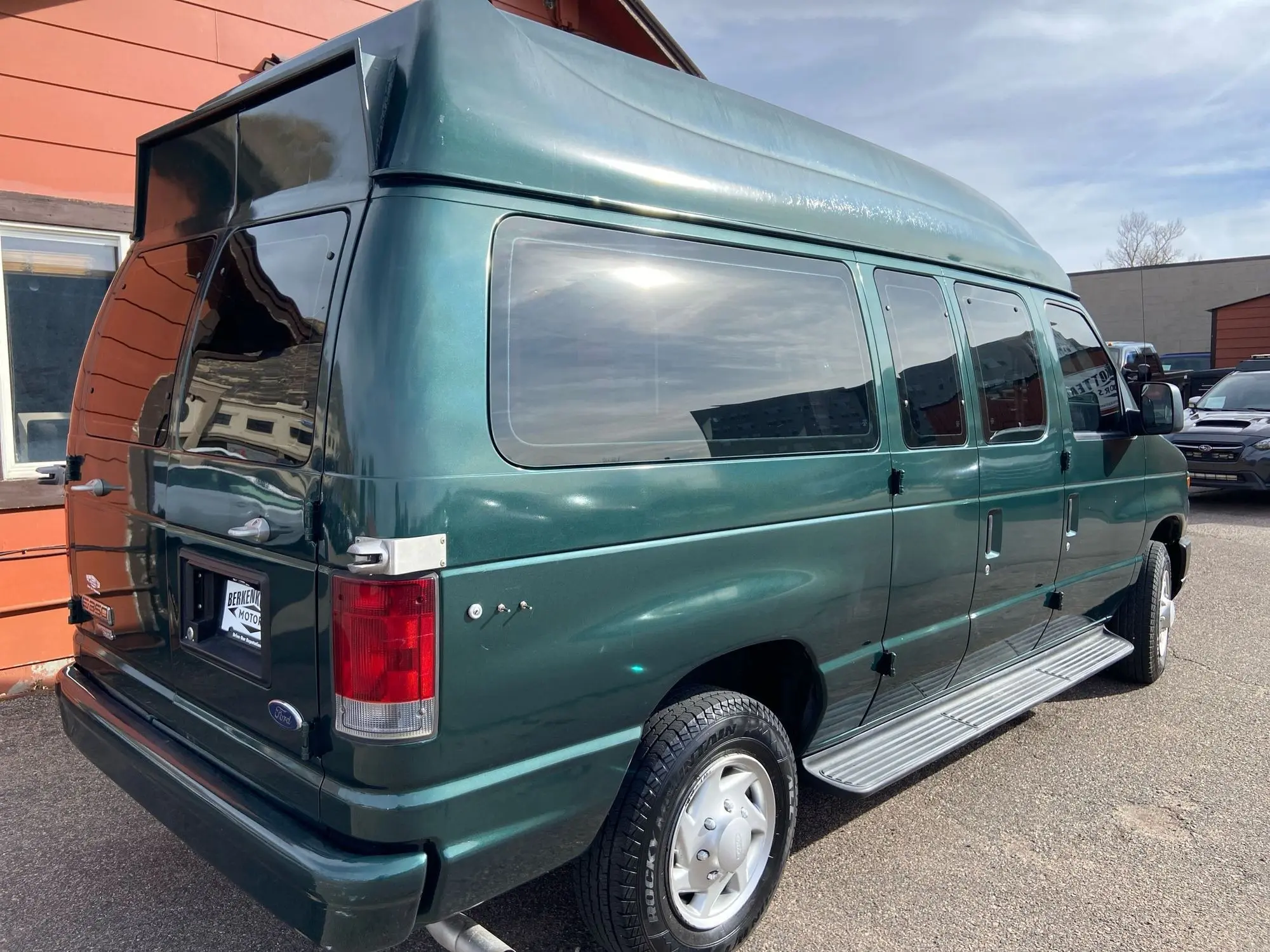 2009 Ford E-Series E-350 XL Super Duty photo 5
