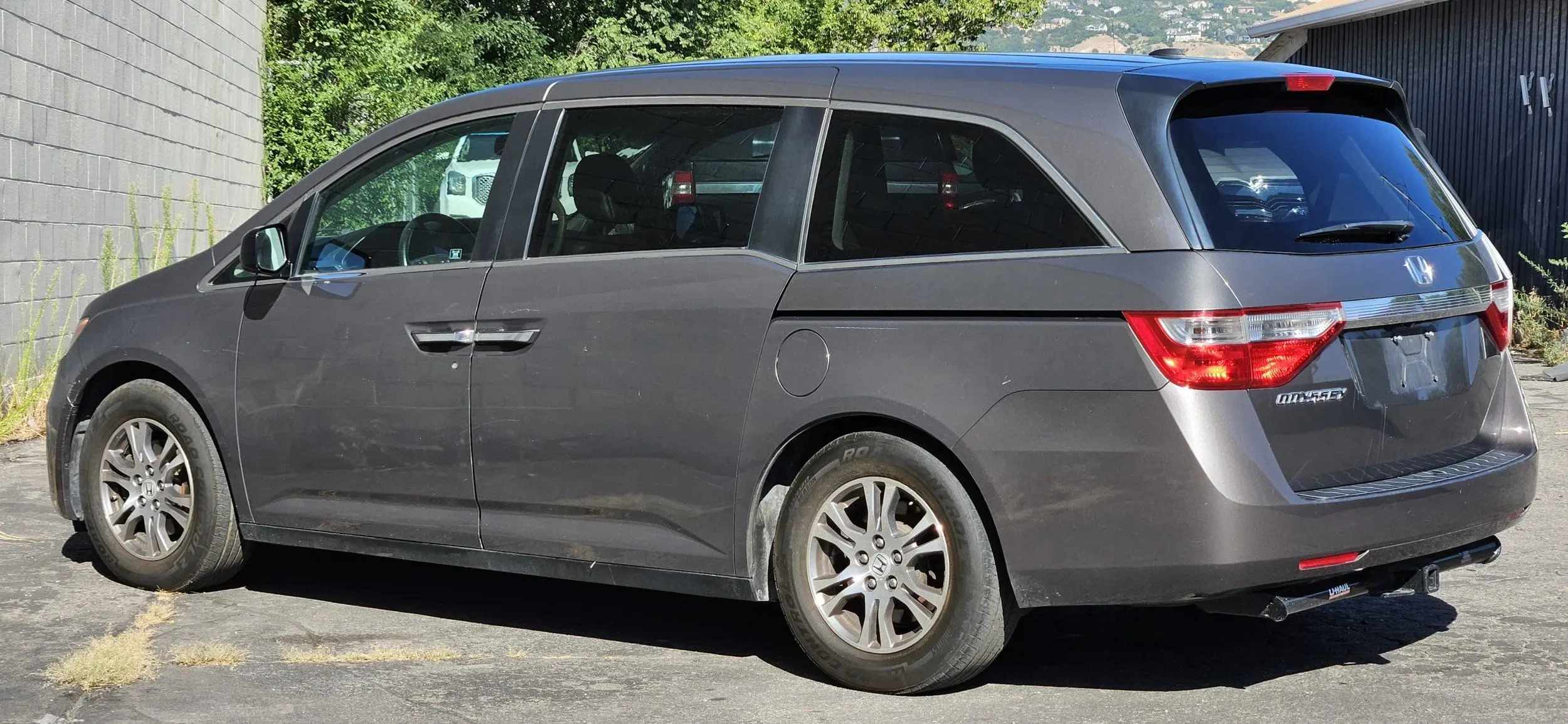 2011 Honda Odyssey EX-L w/DVD Rear Entertainment System photo 3