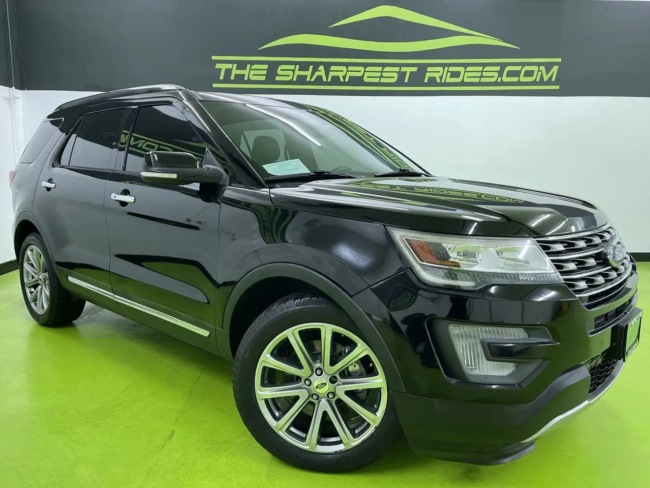 2017 Ford Explorer Limited FWD's photo