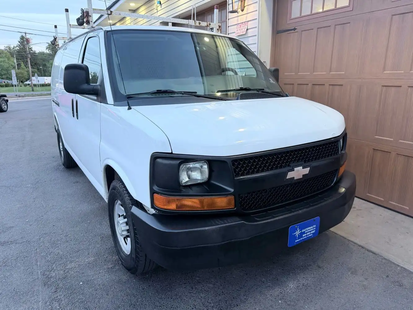 2013 Chevrolet Express 2500 Work Van HD's photo