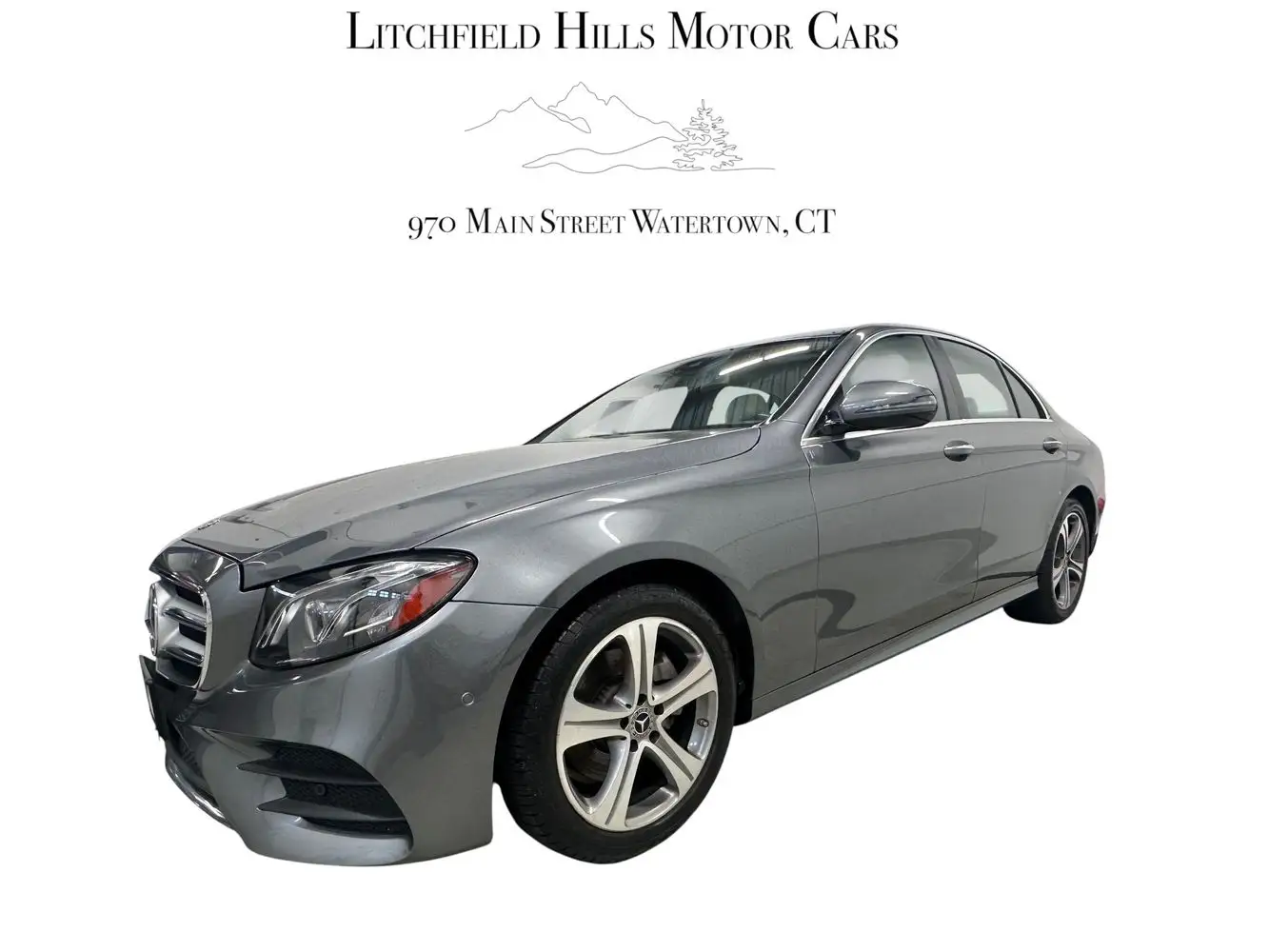 2018 Mercedes-Benz E-Class E300 4MATIC photo 1