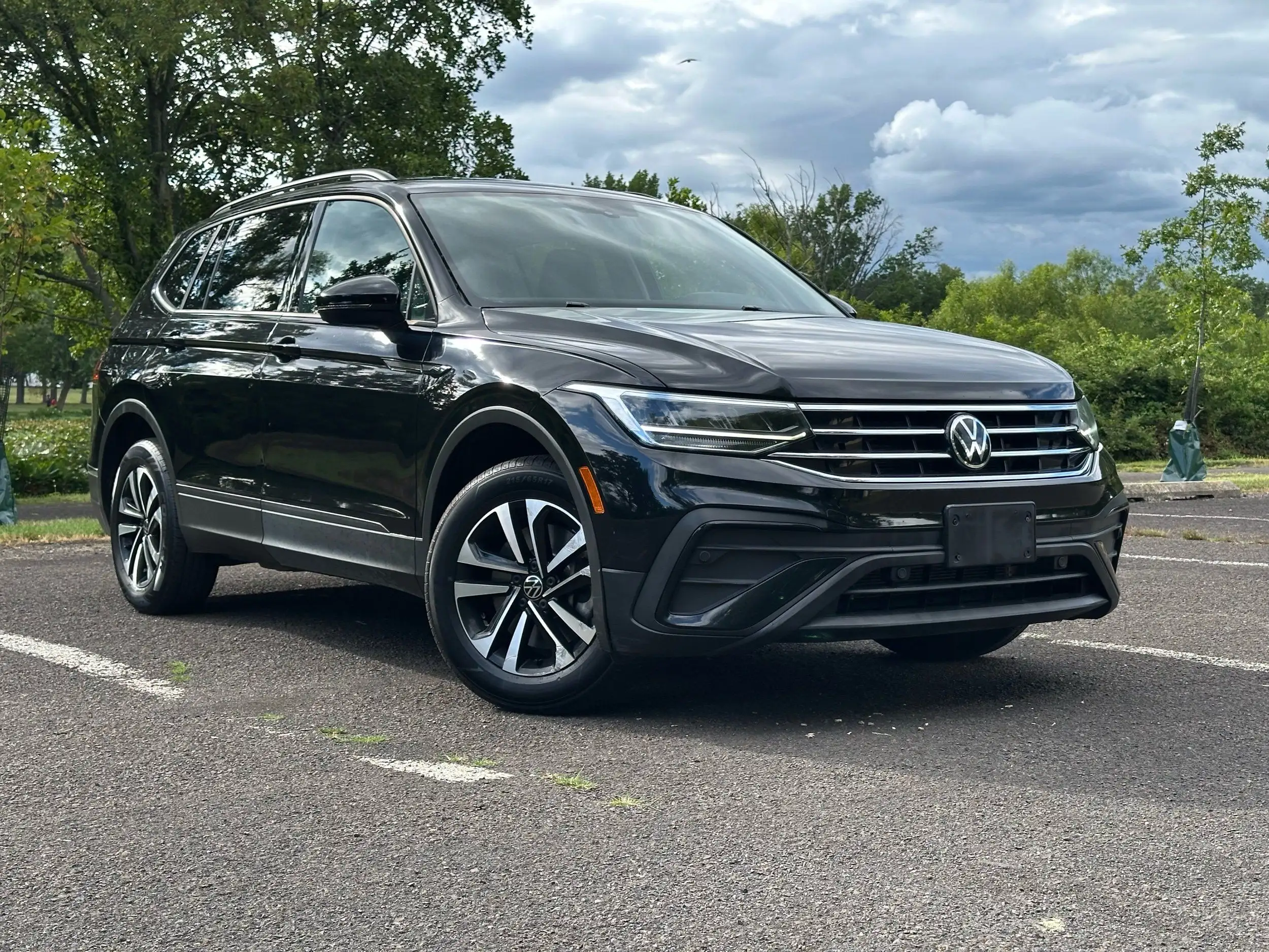 2023 Volkswagen Tiguan 2.0T S's photo