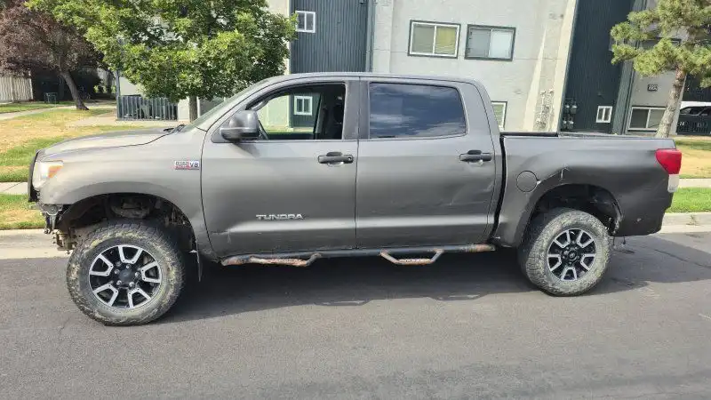 2013 Toyota Tundra 5.7 Auto 4WD Tundra Grade Crew Max's photo