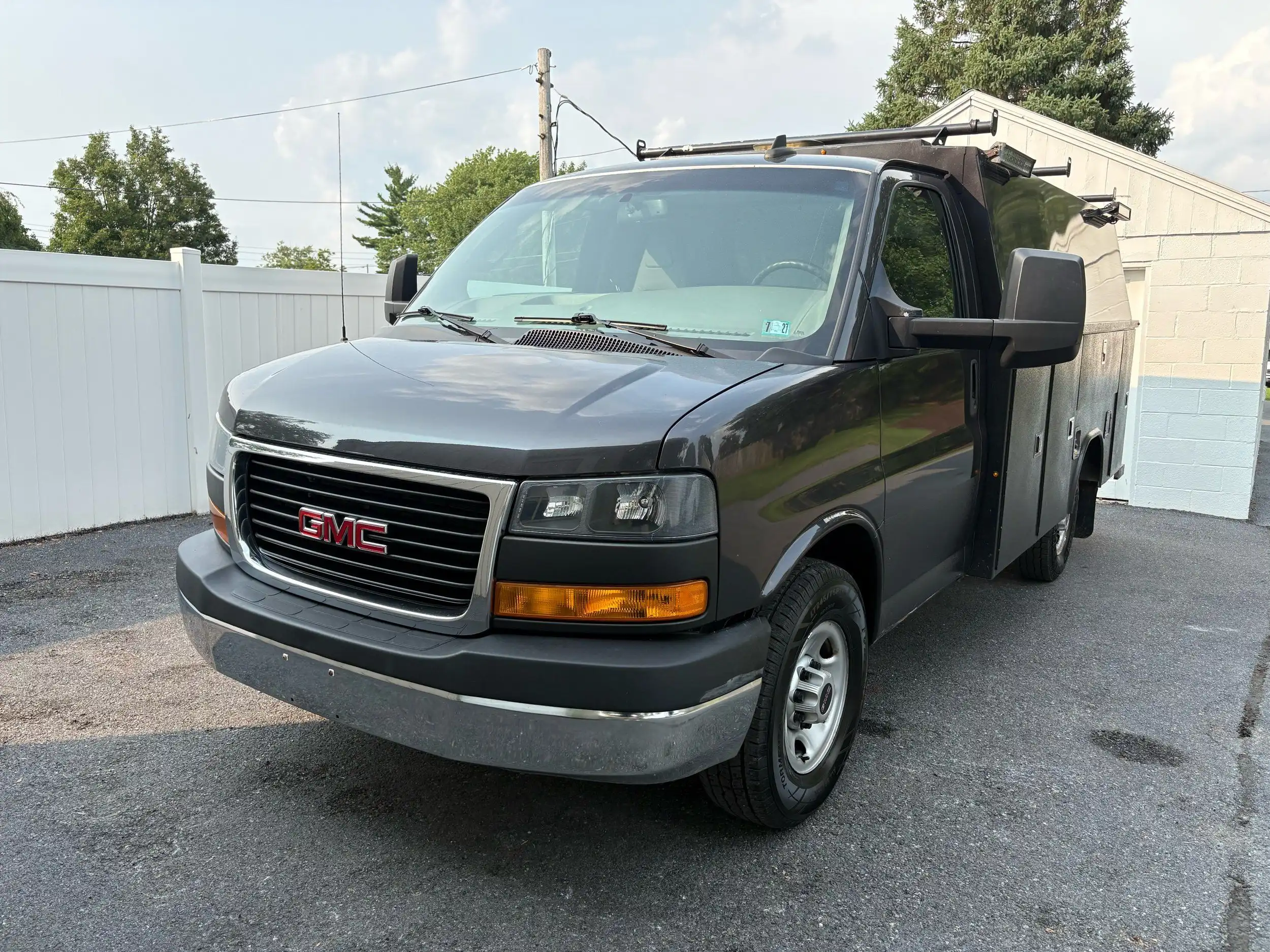2020 GMC Savana 3500 139" WB's photo