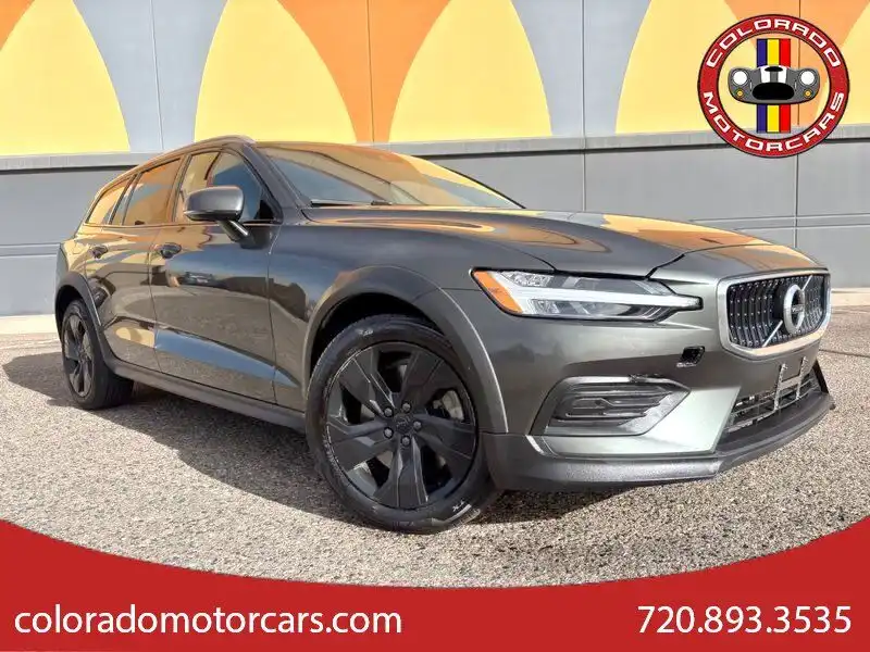 2020 Volvo V60 Cross Country T5 AWD Cross Country's photo