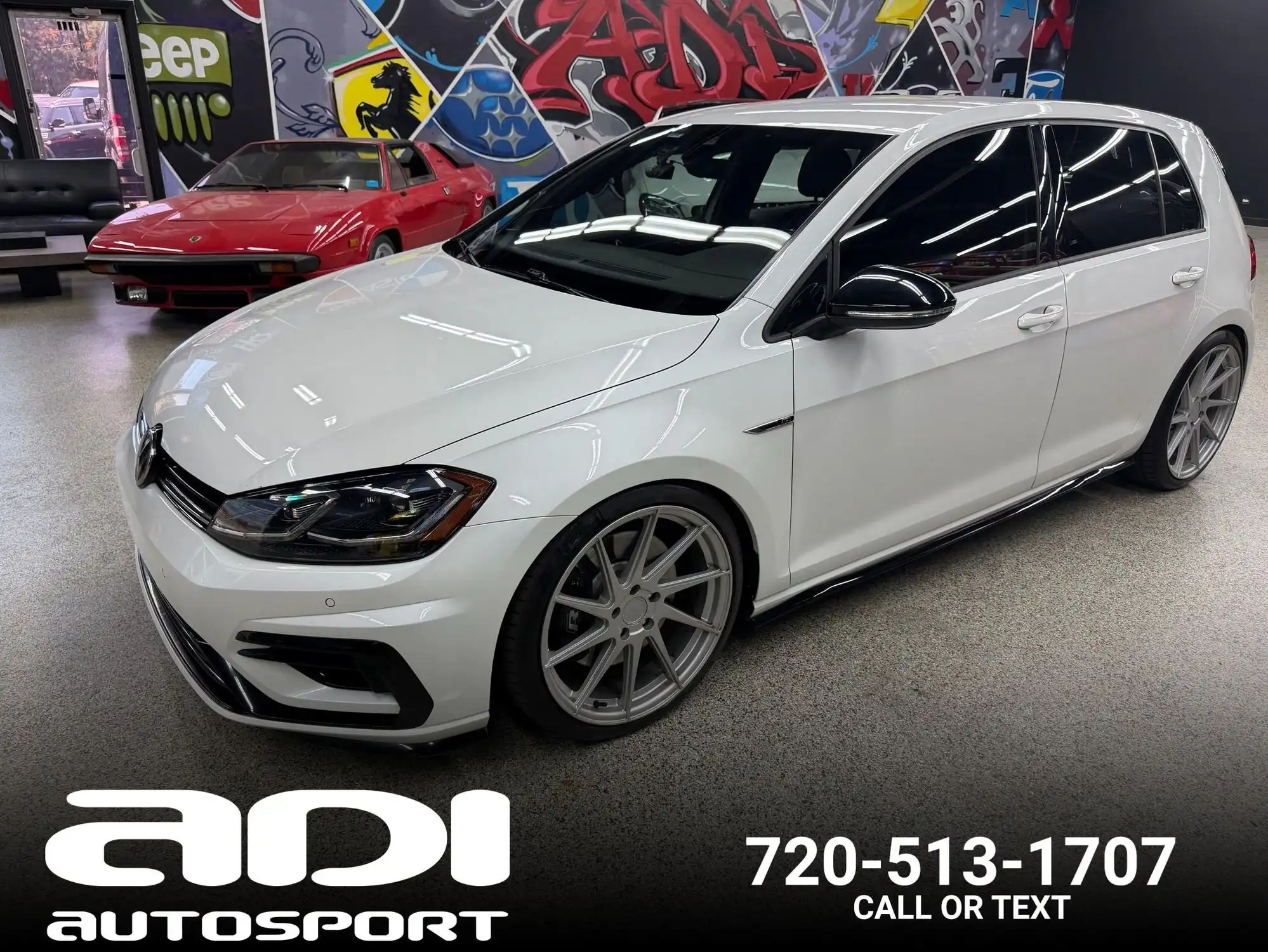 2019 Volkswagen Golf R w/DCC & Navigation 4-door DSG's photo
