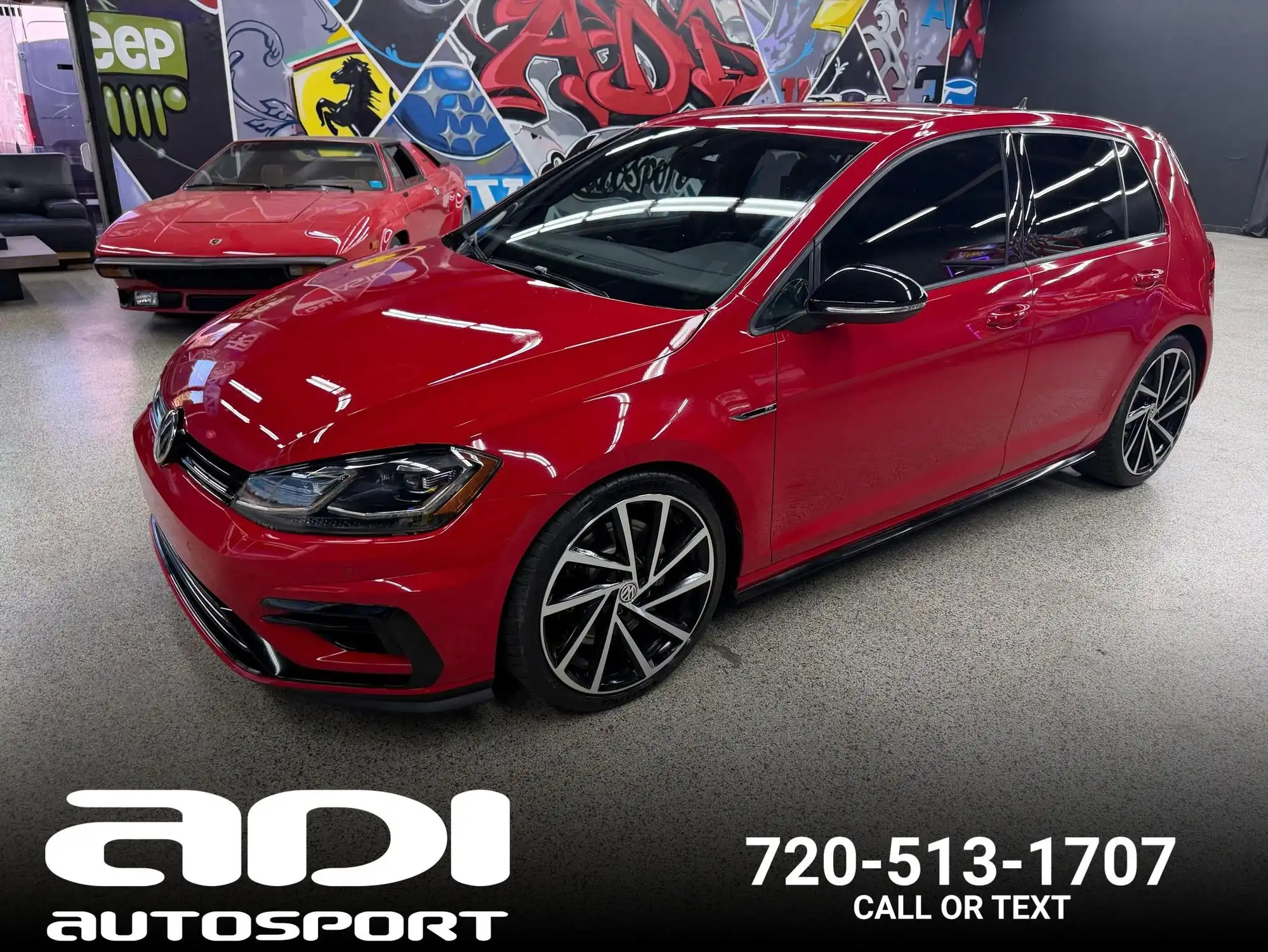 2019 Volkswagen Golf R w/DCC & Navigation 4-door DSG's photo