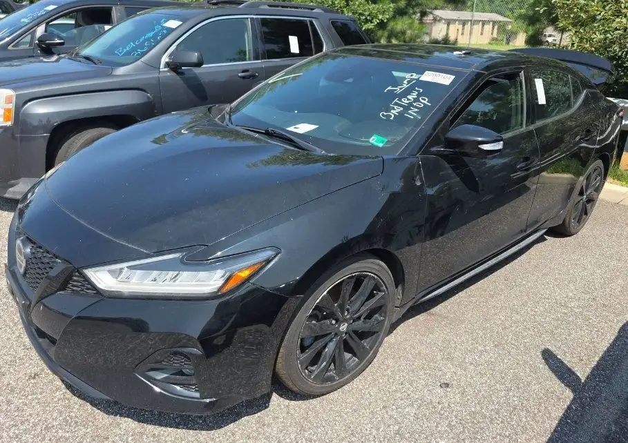 2021 Nissan Maxima SR's photo