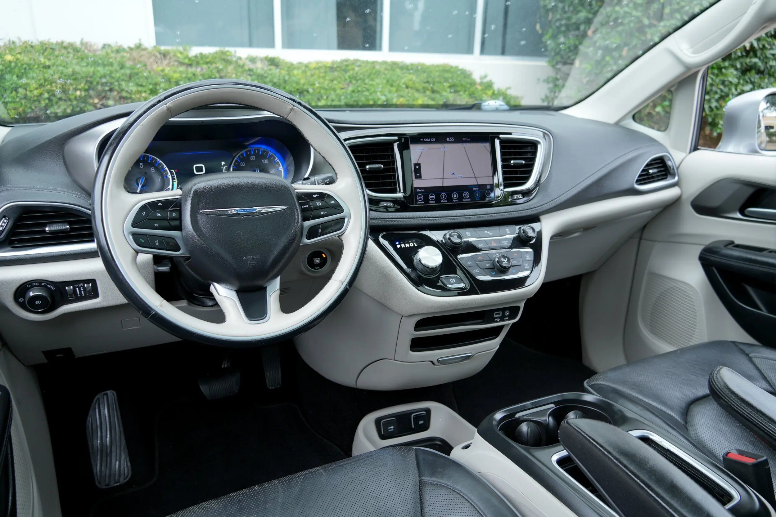 2018 Chrysler Pacifica Limited photo 5