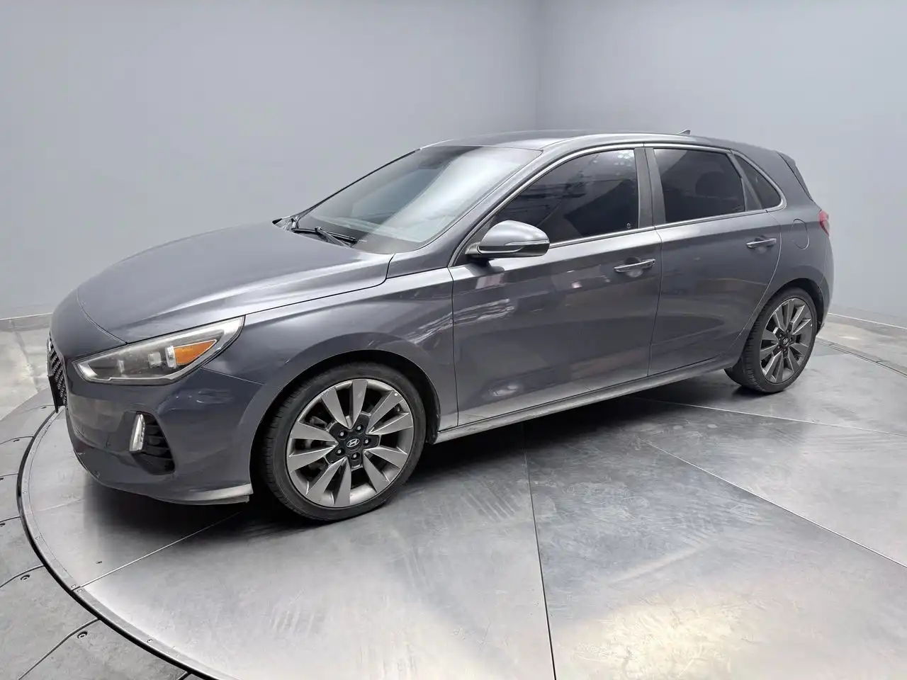 2018 Hyundai Elantra GT Sport DCT GT's photo