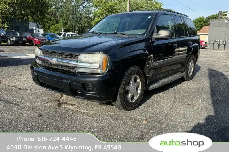 2004 Chevrolet Trailblazer LS 4WD's photo