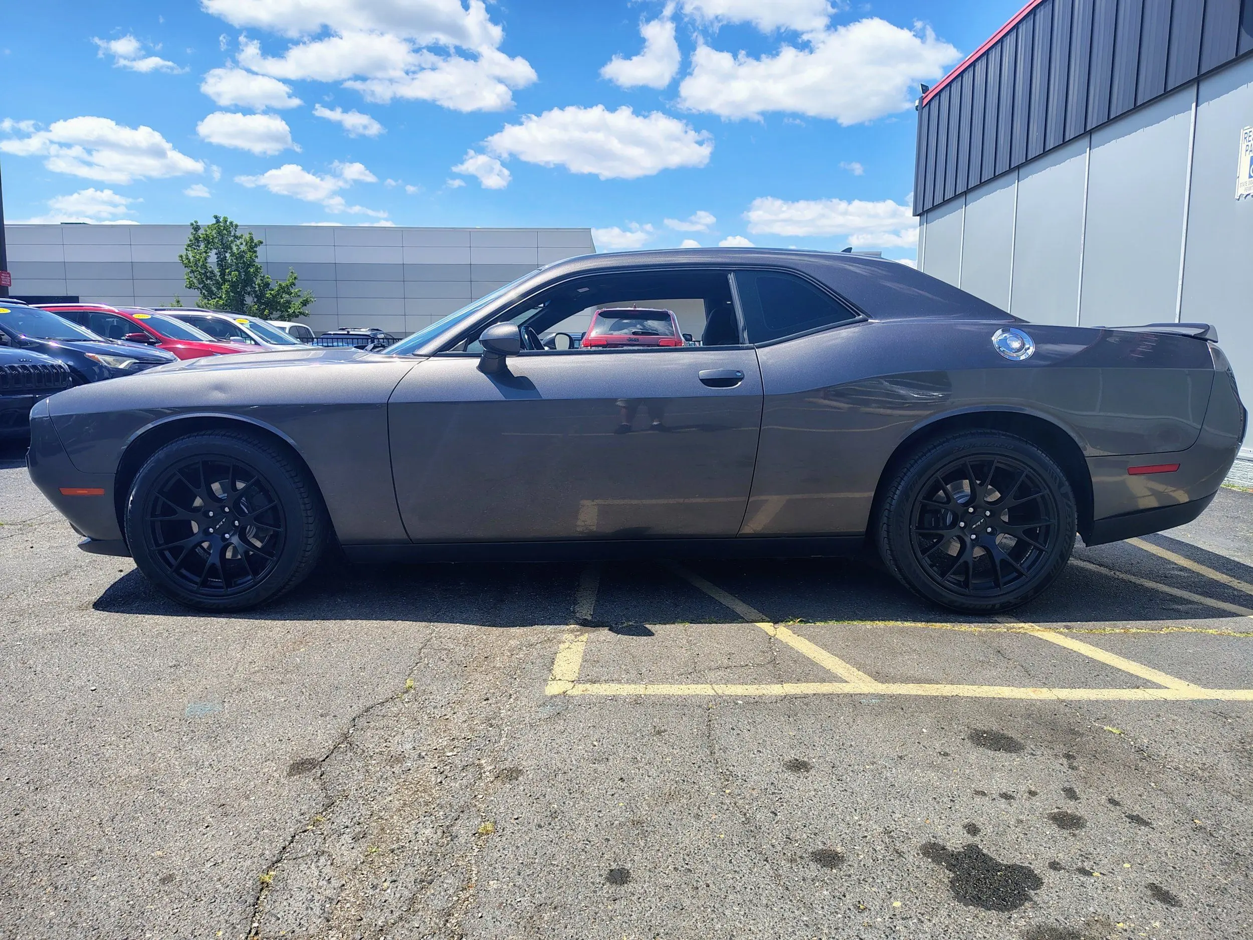 2018 Dodge Challenger SXT photo 4