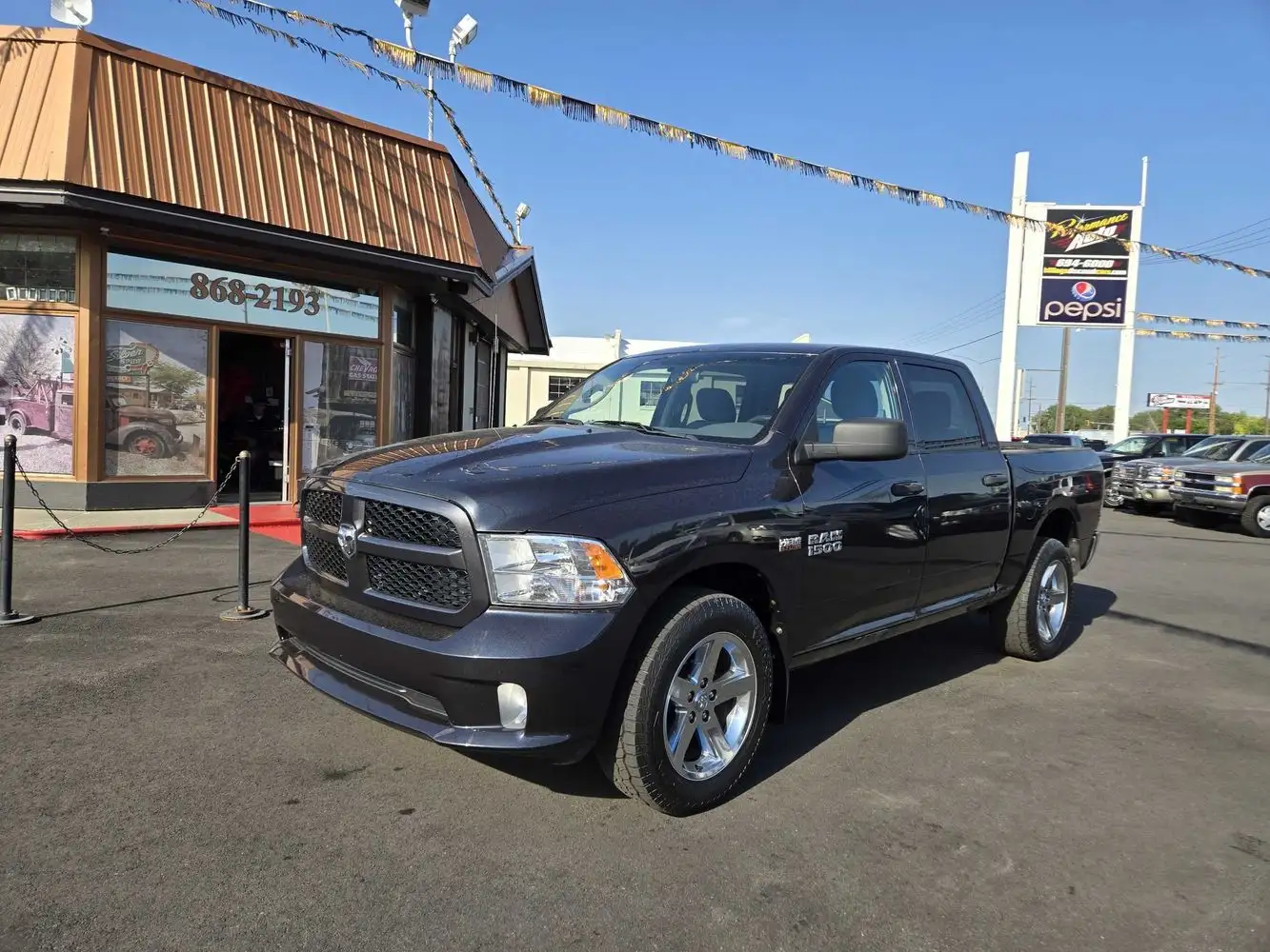 2018 RAM 1500 Express Crew Cab 4x4 5'7's photo