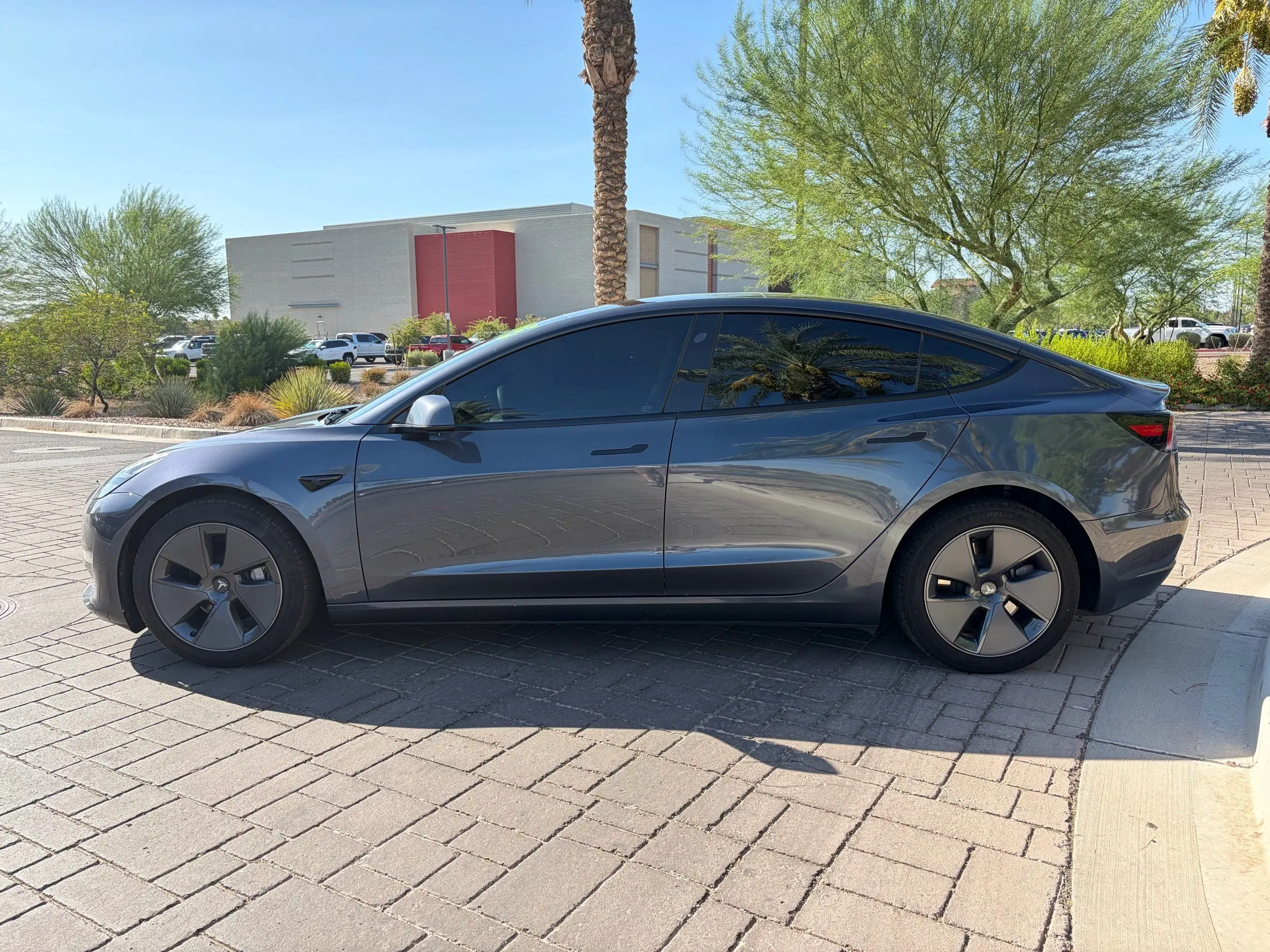 2023 Tesla Model 3 Base photo 5