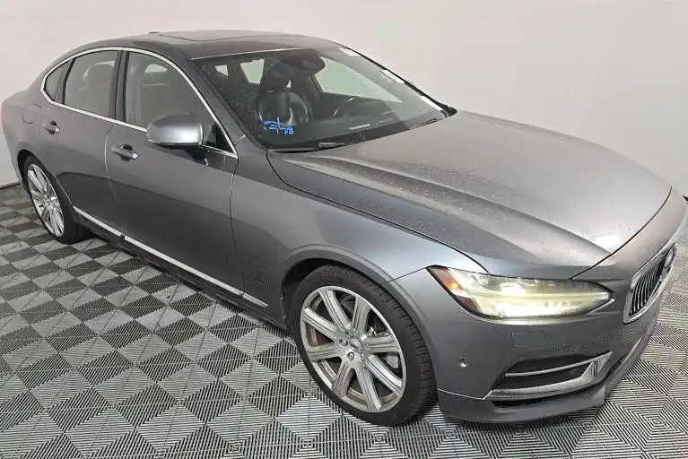 2017 Volvo S90 T6 Inscription AWD's photo