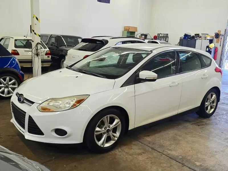 2014 Ford Focus 5 Door Hatch SE's photo