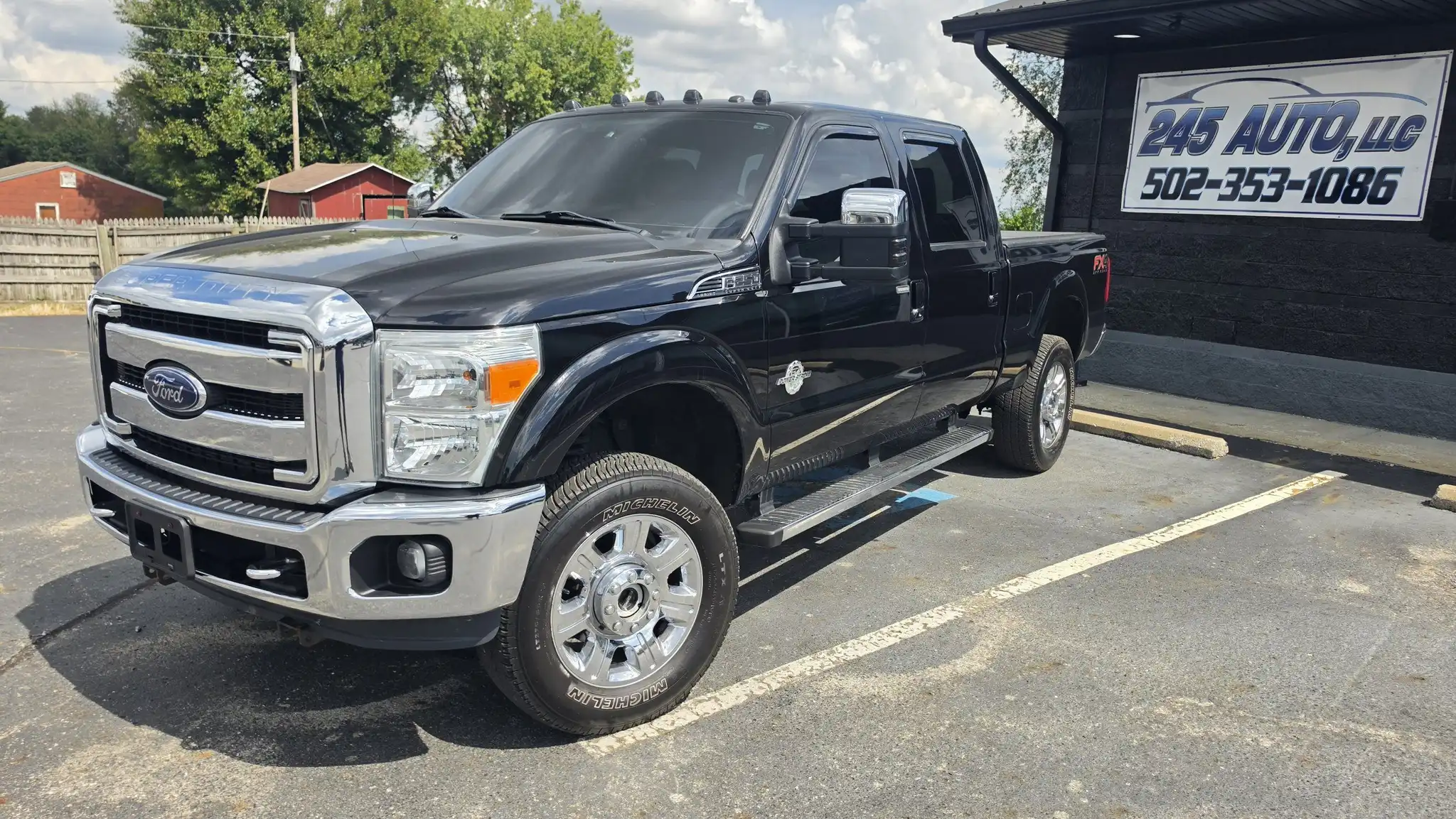 2016 Ford F-250 Lariat 4WD Crew Cab 8' Box's photo