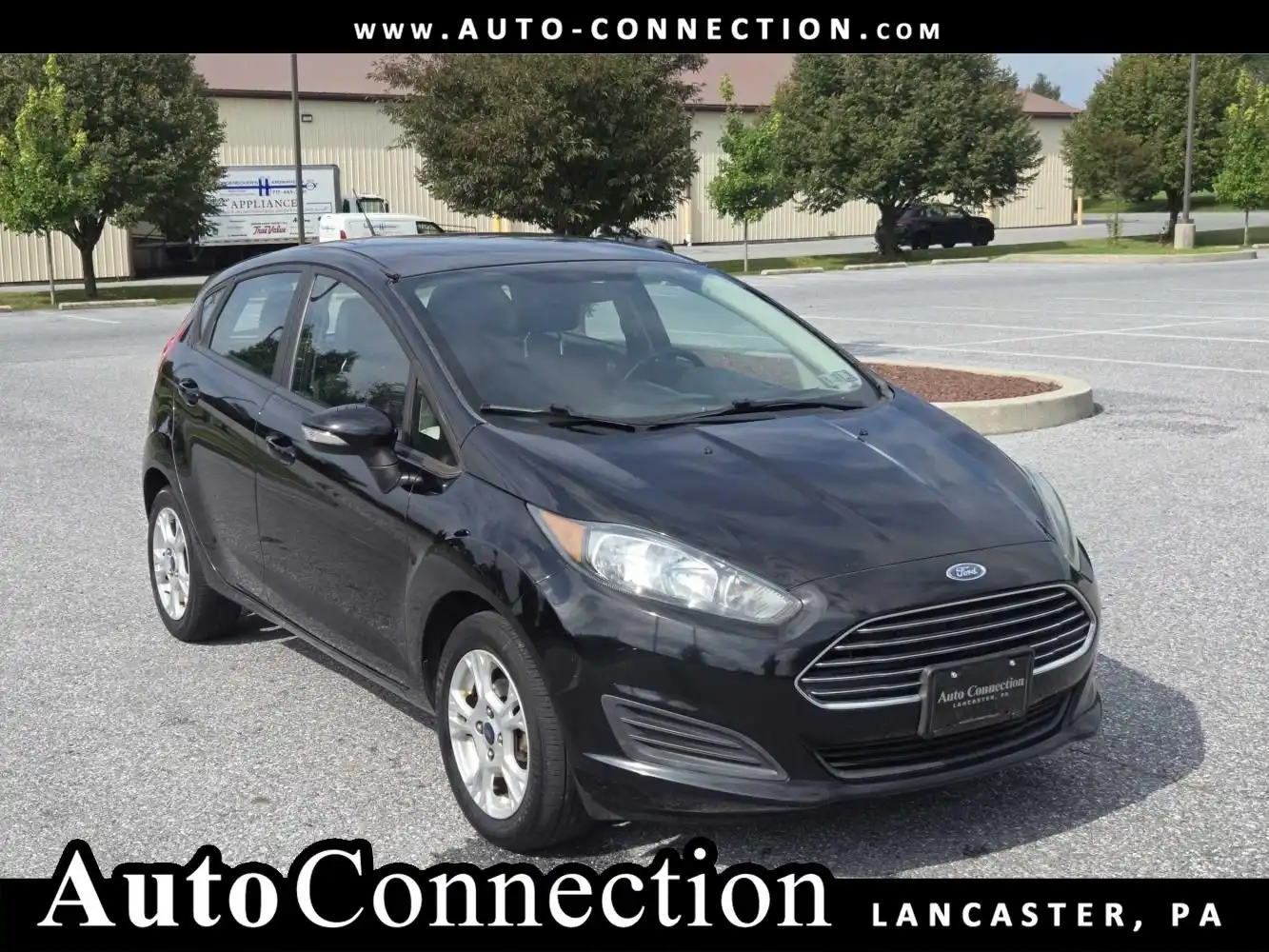 2016 Ford Fiesta SE Hatchback's photo
