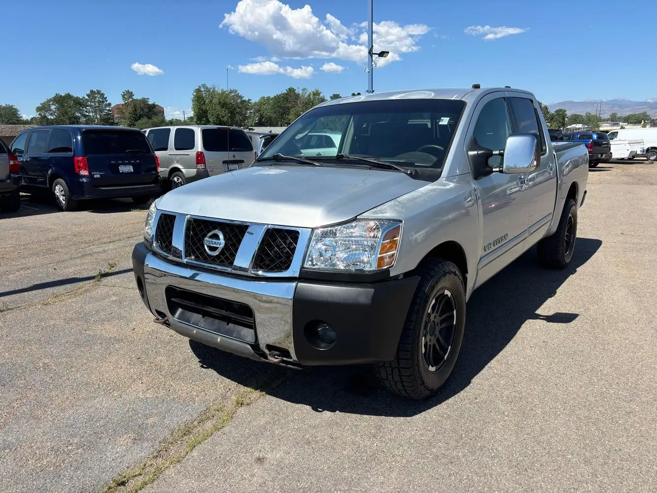 2005 Nissan Titan SE 4X4 Crew Cab FFV's photo