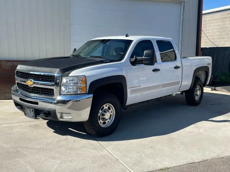 2008 Chevrolet Silverado HD 1LT 4WD Crew Cab SWB's photo