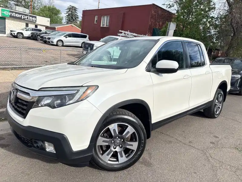 2017 Honda Ridgeline RTL-T AWD's photo