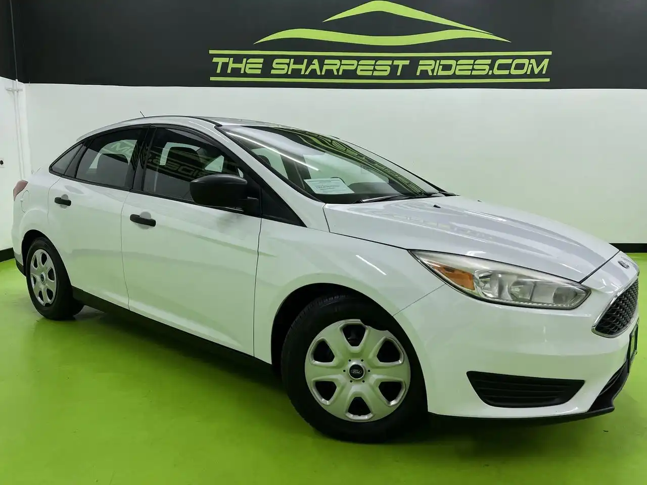 2016 Ford Focus S Sedan's photo