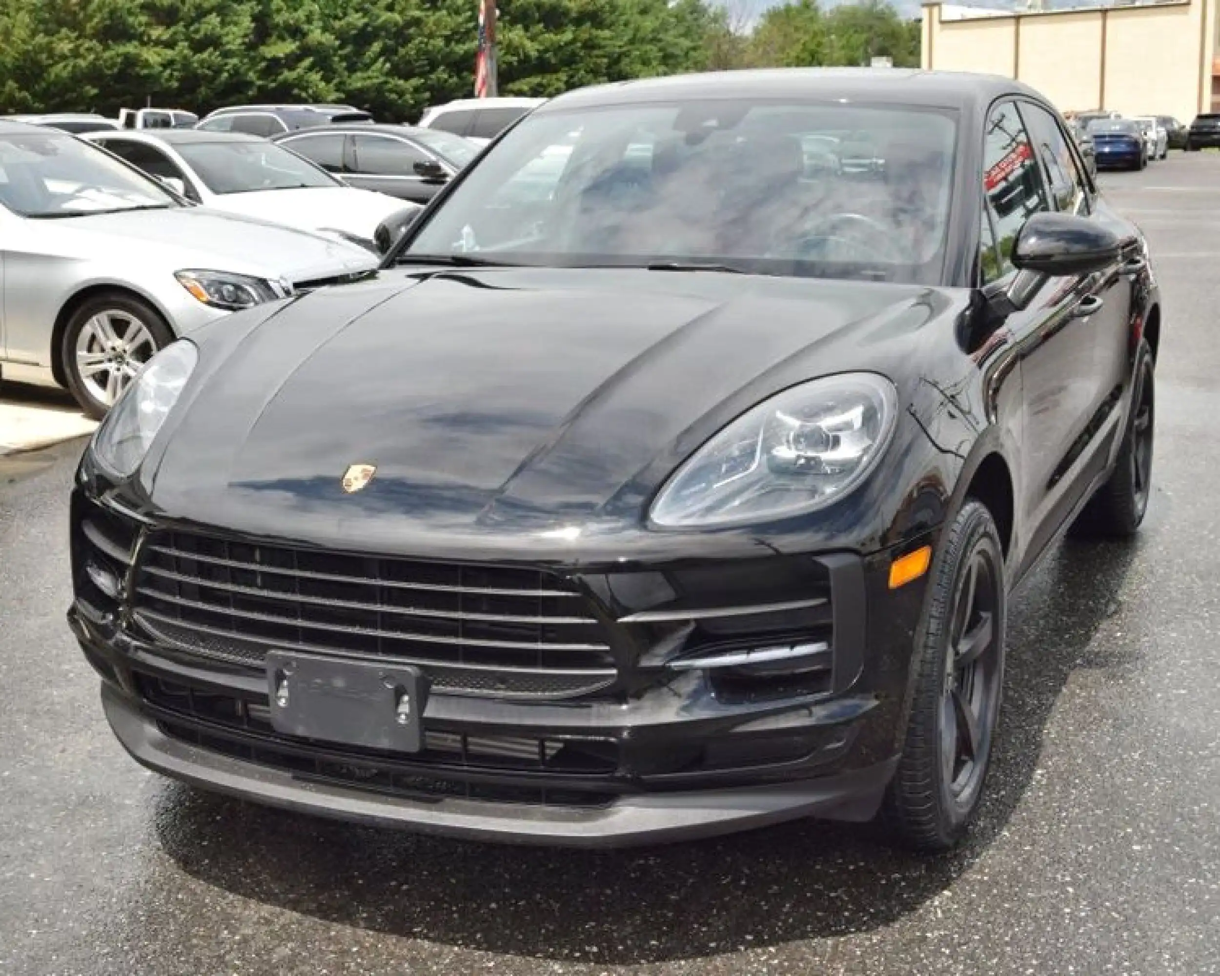 2021 Porsche Macan Base's photo